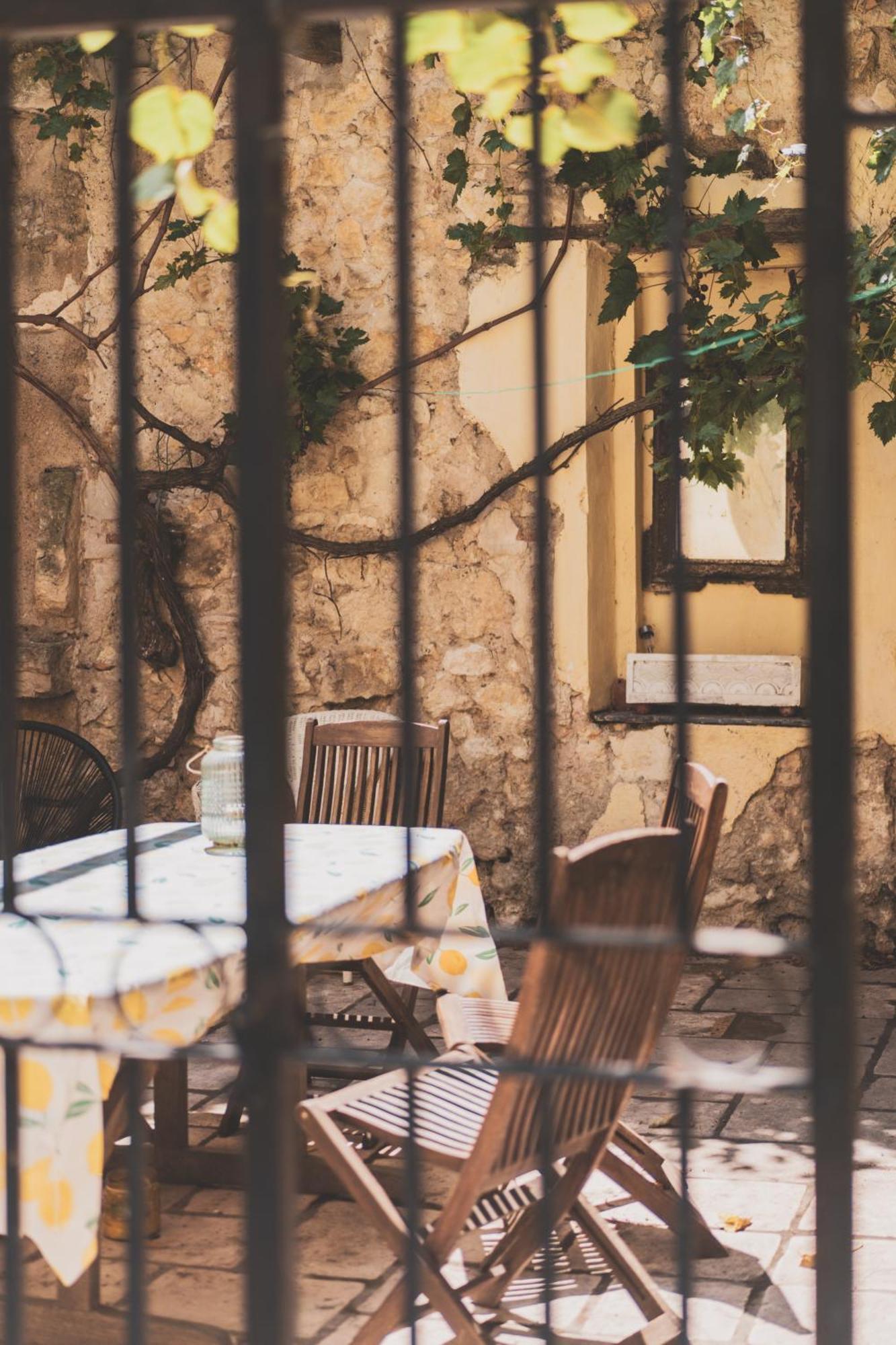Maison Pelissier Bed And Breakfast With Sweeming Pool Cuxac-dʼAude 外观 照片